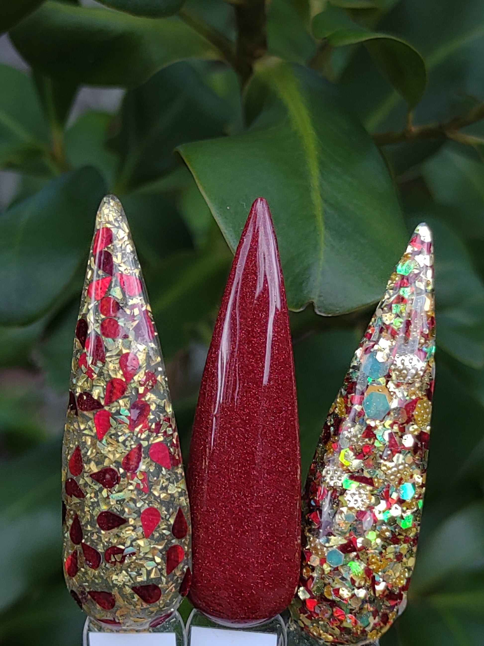 Burning Desire Set / Burning Desire Gold Glitter / Deep Blood Red Drip Glitters in Gold Flakes / Seductress Reflections / Acrylic Nail Dip